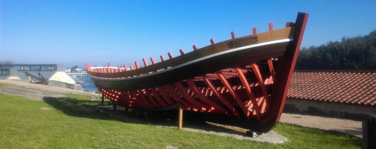 Estructura barco , en punta Moreiras